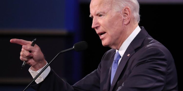 Presidente Joe Biden exige prohibición de armas de asalto luego de masacre de Texas