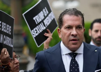 El abogado de Trump pide la nulidad del juicio por violación alegando parcialidad del juez