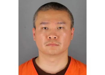 El ex agente Thao, condenado por colaborar en el asesinato de George Floyd