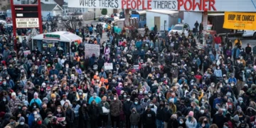 Aniversario de la muerte de George Floyd: El ajuste de cuentas con la violencia policial, en el limbo