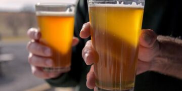 Conoce la innovadora cerveza que utiliza agua de ducha reciclada