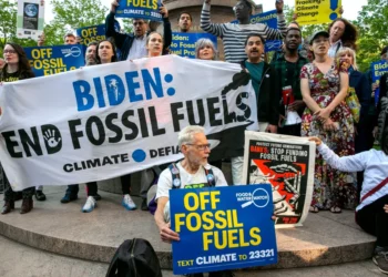 Presidente Biden pide a gobernadora Hochul de Nueva York buscar fondos para su reelección 2024; cena en Manhattan costó $25,000 por persona