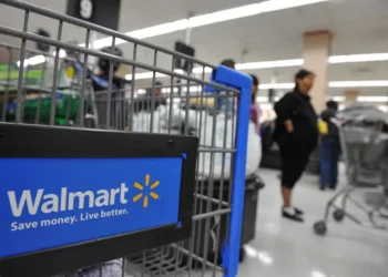 Muere hombre tras un tiroteo en un Walmart del sureste de Florida