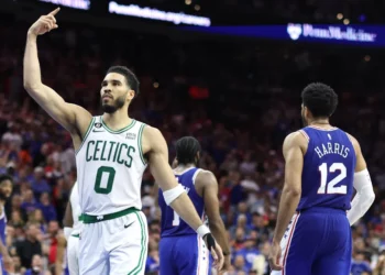 Boston Celtics se apoya en un magnífico cierre de Jayson Tatum para forzar el séptimo juego ante Philadelphia 76ers