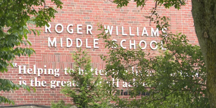 Un profesor de baja tras un incidente con una pistola de aire comprimido en un instituto