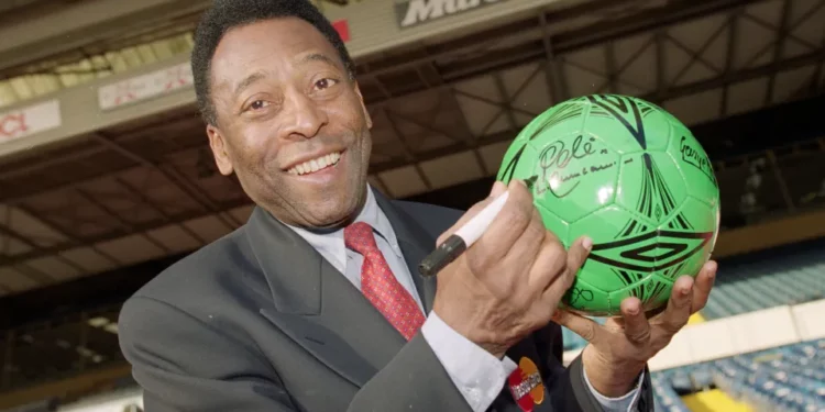 Cementerio donde fue enterrado Pelé abrirá sus puertas para que visiten el mausoleo del exfutbolista