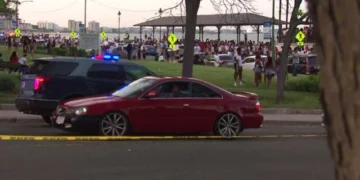 La playa de Massachusetts reabre el Día de los Caídos tras un par de tiroteos