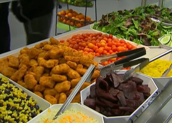 Una empresa de RI salda la deuda de los almuerzos escolares de los alumnos de Smithfield