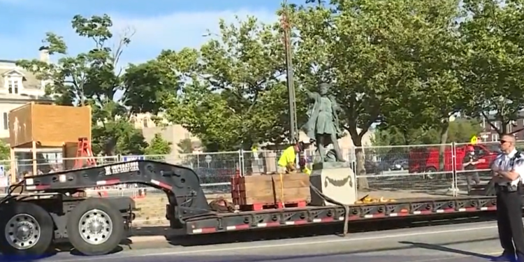 La polémica estatua de Colón se colocará en el parque Johnston