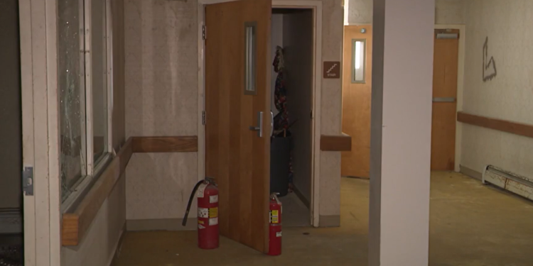 Un edificio de East Providence se convertirá en un complejo de 160 apartamentos