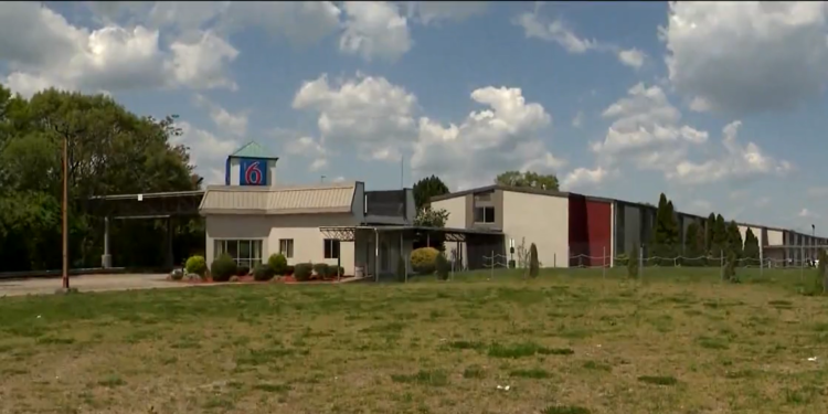 McKee: Las personas sin hogar dejando la armería tendrán «opciones