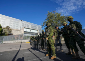 El presidente de Ecuador, Guillermo Lasso, disuelve el Parlamento para evitar su posible destitución