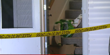 Mujer detenida por apuñalar a su novio en Attleboro