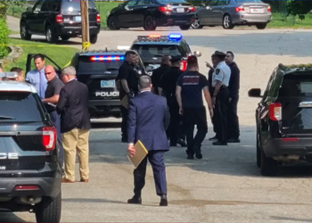 La policía de Johnston responde a un triple tiroteo