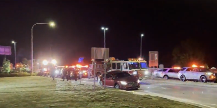 La policía descubre a la víctima de un tiroteo tras un accidente en la I-95 en Pawtucket