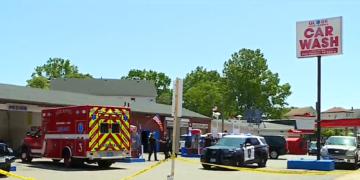 Mujer asesinada en un lavadero de autos en Fall River; hombre acusado