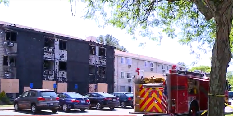 El incendio del apartamento en Johnston probablemente provocado por un cigarrillo desechado