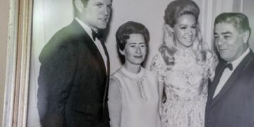 Dorothy Licht, ex primera dama de RI, fallece a los 101 años