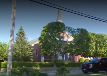 Evacuación de una iglesia tras hallazgo de un objeto sospechoso