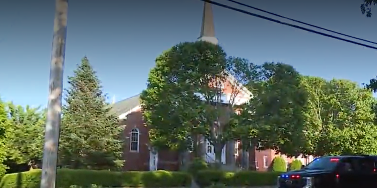 Evacuación de una iglesia tras hallazgo de un objeto sospechoso