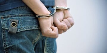 Adolescente es arrestado luego de haber amenazado con iniciar un tiroteo masivo en Florida