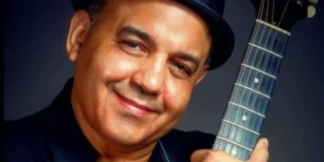 Fallece Juan Carlos Formell, bajista de Los Van Van, por ataque cardiaco en Nueva York