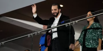 El presidente de El Salvador se inscribe para la reelección pese a las objeciones constitucionales