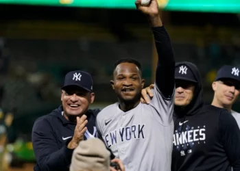 El lanzador de los Yankees Domingo Germán lanza su 1er juego perfecto desde 2012