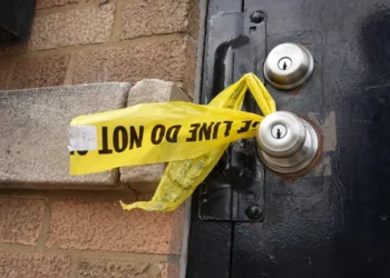 Fentanilo, cocaína y arma falsa fueron incautados en tercera redada del año en un apartamento de Staten Island