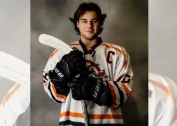 West Warwick inicia la construcción del monumento a Matt Dennison