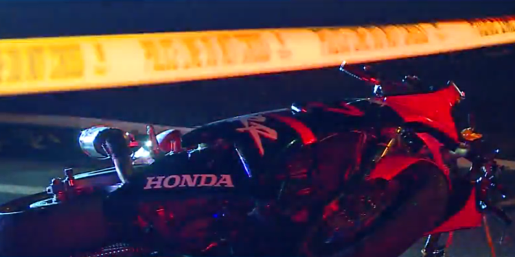 La policía responde a un accidente de moto en West Warwick