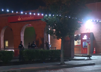 La policía investiga un «sofisticado atraco» en un banco de Providence