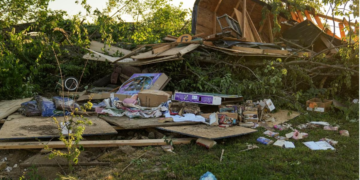 Un tornado y otras inclemencias meteorológicas causan 3 muertos, daños en viviendas y cortes de electricidad en varios estados