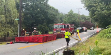 Se incendia una casa en Jamestown tras caerle un rayo