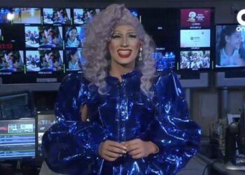 Noticiero en México hace historia al tener primera presentadora Drag