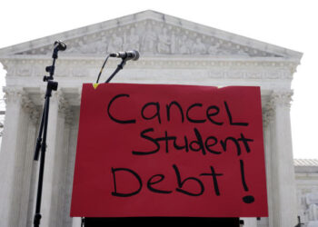 El Tribunal Supremo rechaza el plan de Biden para acabar con 400.000 millones de dólares en préstamos estudiantiles