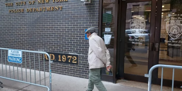 Cada comisaría de NYPD tendrá oficiales especiales para atender reportes de abusos a ancianos