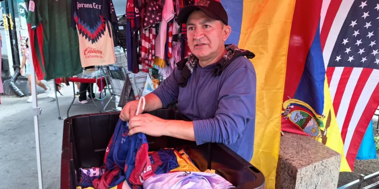 Escalada sangrienta de bandas criminales en Ecuador tiene su impacto en NY: Miedo a viajar y miles de desplazados