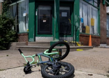 El sospechoso, de 40 años, es acusado de asesinato en el tiroteo masivo de Filadelfia en el que murieron 5 personas