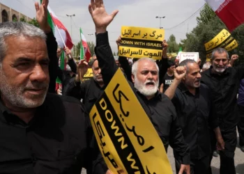 Miles de musulmanes salen a la calle para expresar su indignación por la profanación del Corán en Suecia