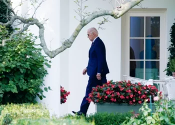 Biden firma una orden destinada a reforzar la protección de las víctimas de agresiones sexuales en el ejército