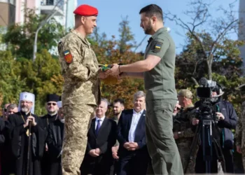 Moscú culpa a Kiev de los ataques con misiles en el sur de Rusia mientras las fuerzas del Kremlin bombardean un pueblo ucraniano