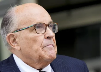 Giuliani reconoce que hizo declaraciones «falsas» sobre dos trabajadores electorales de Georgia
