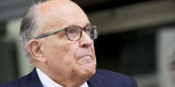 Giuliani reconoce que hizo declaraciones «falsas» sobre dos trabajadores electorales de Georgia