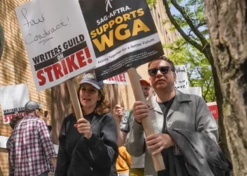 Policia: Miembro del Comité Escolar de Cranston robó fondos de PTO