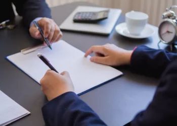 Economía de Estados Unidos agrega 209,000 puestos de trabajo en junio