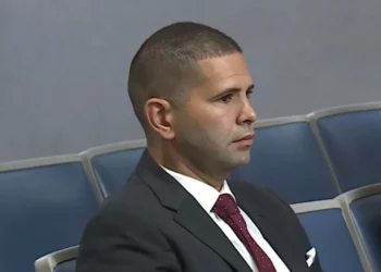 El vídeo de un agente dormido en las redes sociales abre una investigación en Providence