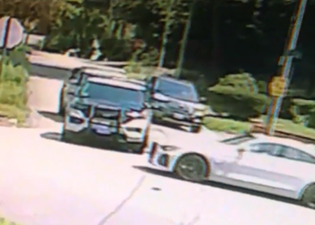 Policia: Hombre detenido después de chocar coche robado en Providence