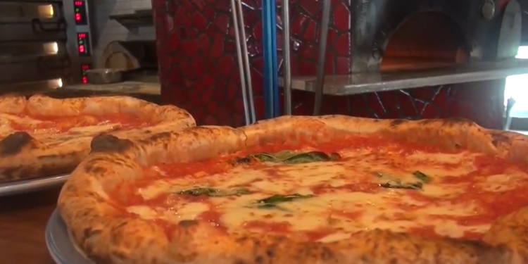 Un restaurante de RI, en la lista de las 50 mejores pizzerías de EE.UU.