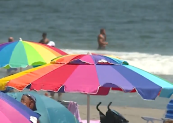 Identifican al buen samaritano que se ahogó intentando salvar a 2 nadadores